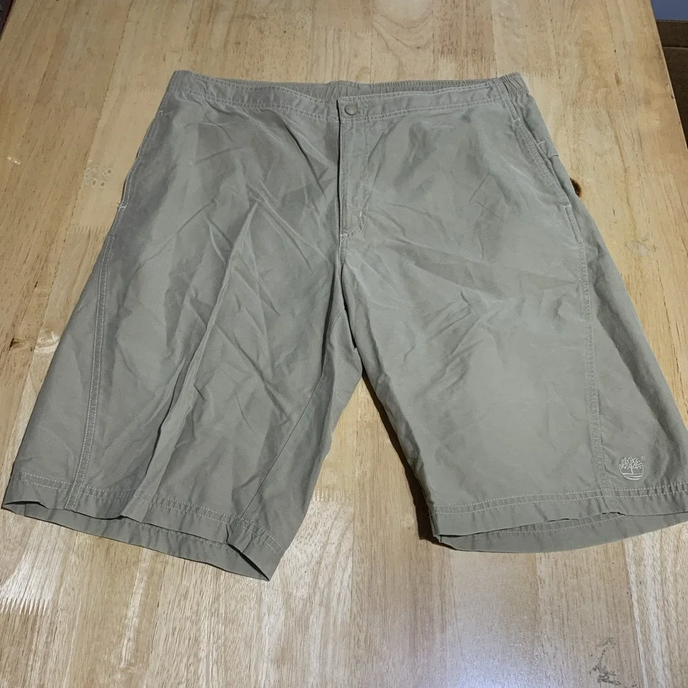 Timberland Men's Size M/10 Inseam Flat Front British Khaki Chino Shorts